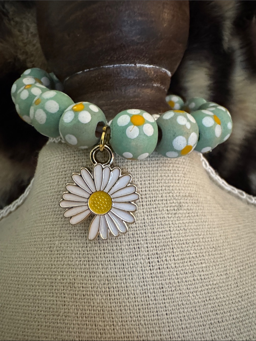 Green Beaded Daisy Charm Bracelet with White Enamel Flower